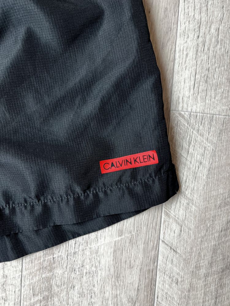 Шорты Calvin Klein размер S оригинал swimwear купальные плавки чёрные