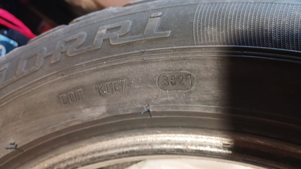 Продам резину , шини зима. 225-55-17