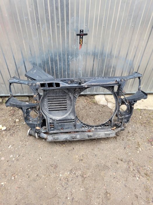 Pas przedni wzmocnienie czolowe audi a4 b7 2.7TDI 2006r