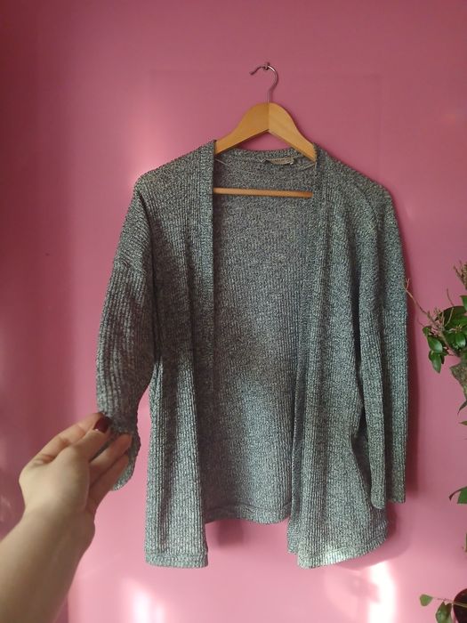 Siwy cienki sweterek narzutka Pull&Bear S