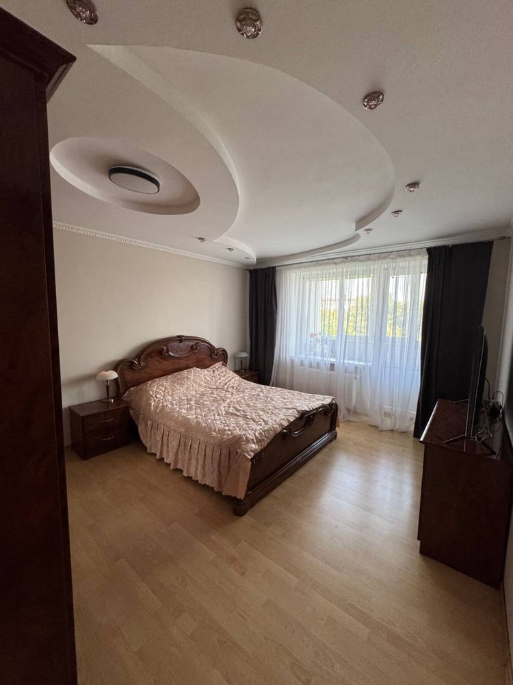 Продам 3-кімнатну квартиру з автономним ораленням