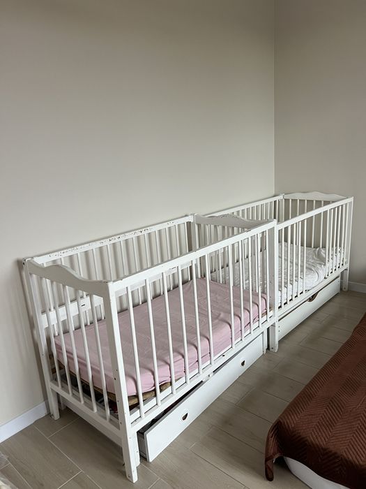 Дитячі ліжечка