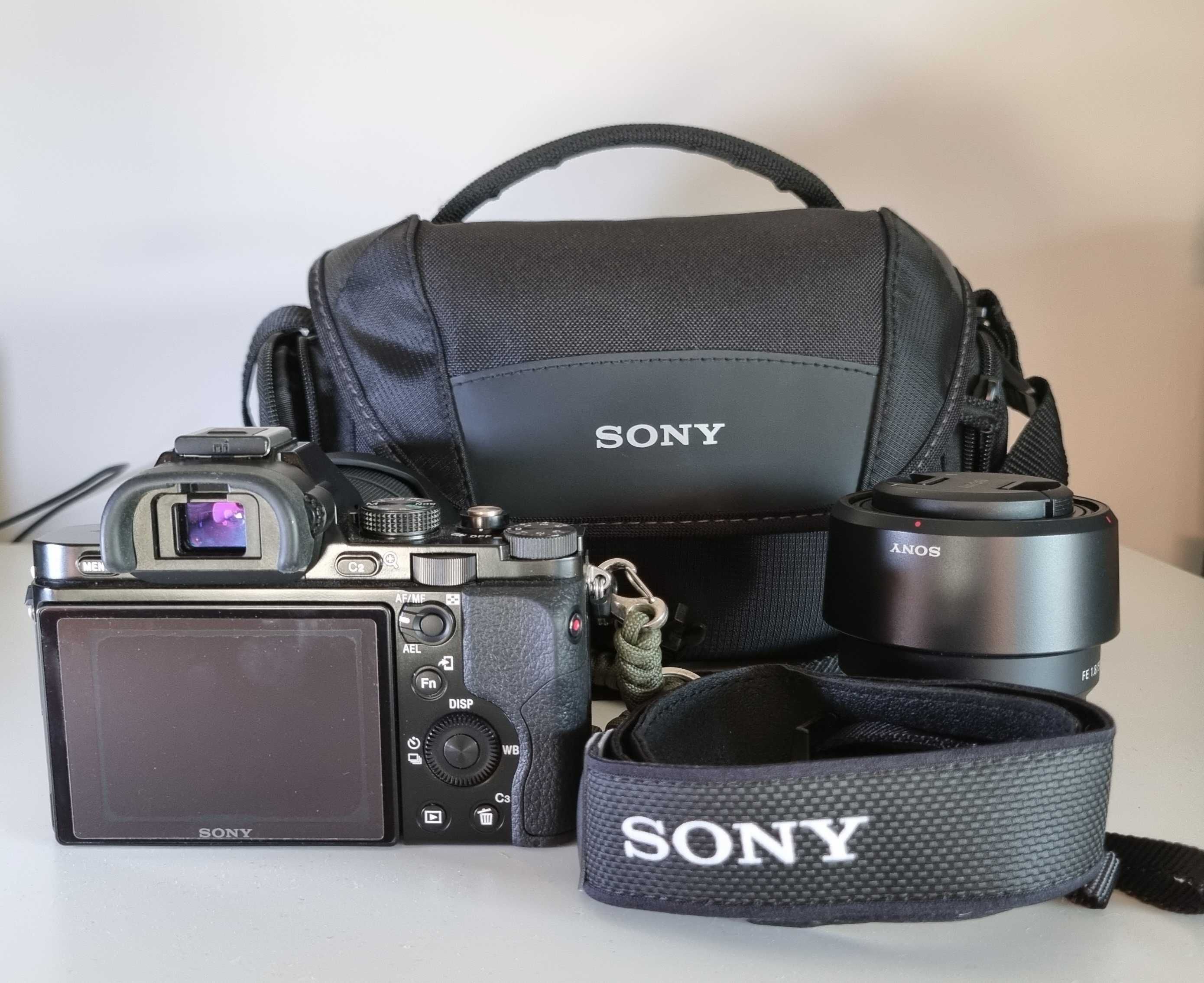 SONY A7 + 28-70mm + 50mm (Full-Frame)