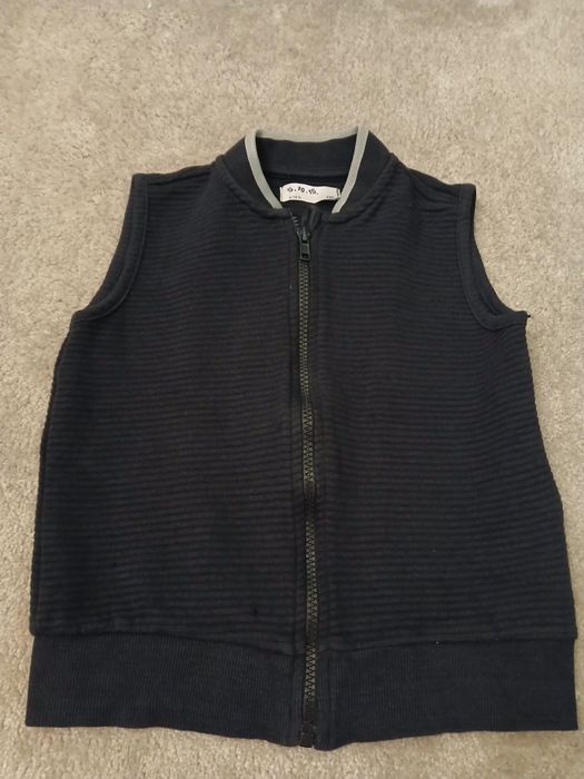 Bezrękawnik sweterek 116 granatowy