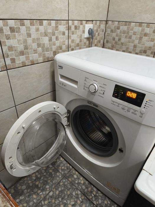 Продам автоматичну пральну машину Beko! ДАМАНСЬКИЙ! Терміново до 23.10
