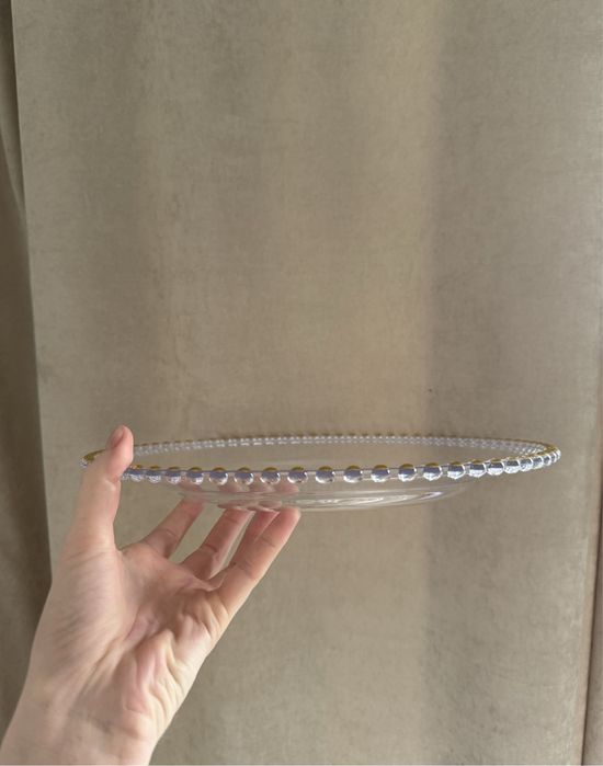 Podtalerze transparentne ze zlotymi kuleczkami