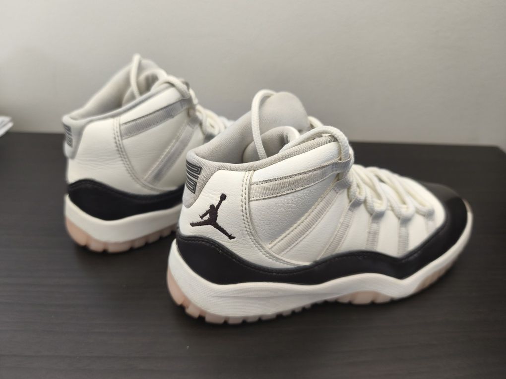 Nike Air Jordan 11
