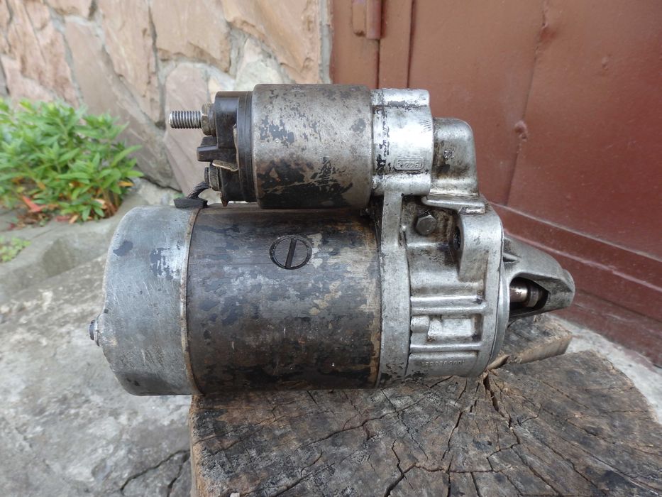 Стартер автомобільний