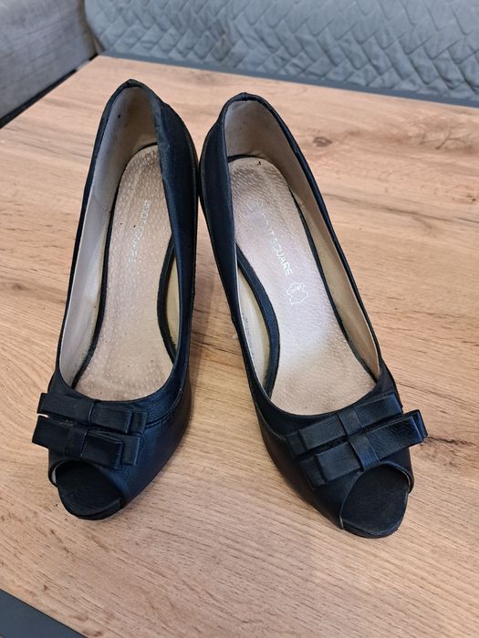 Buty na obcasie r.37