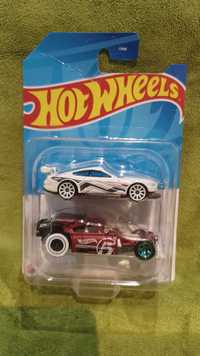 Hot Wheels dwu pak Custom '18 Ford Mustang GT + Aristo Rat