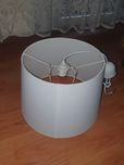 Lampa pokojowa biała