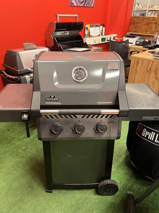 Газовий Гриль Napoleon