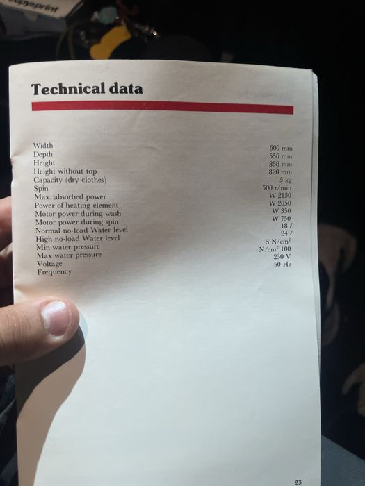 Máquina de lavar e máquina de secar