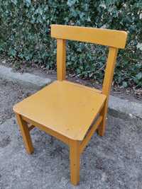 krzesełka szkolne, przedszkolne,drewniane dla dzieci PRL