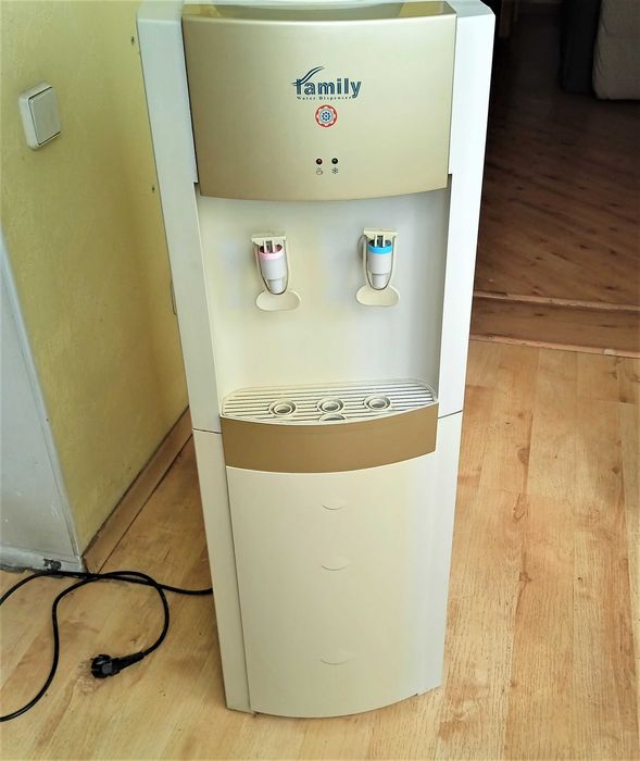 Кулер для воды Family WBF-1000LA