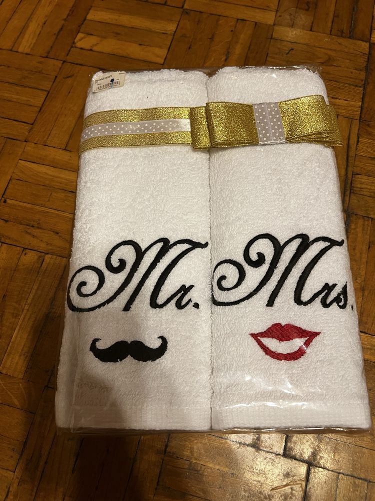 Ręczniki - zestaw upominkowy Mr i Mrs