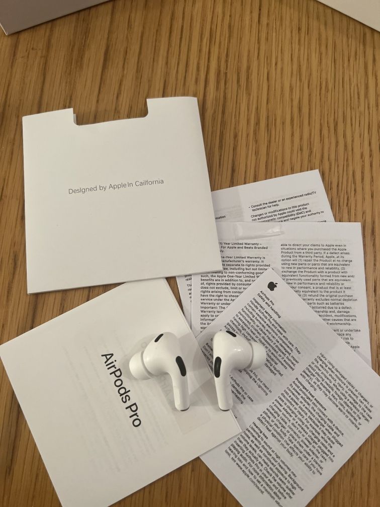 Airpods 2ª geração pro + oferta de adaptador