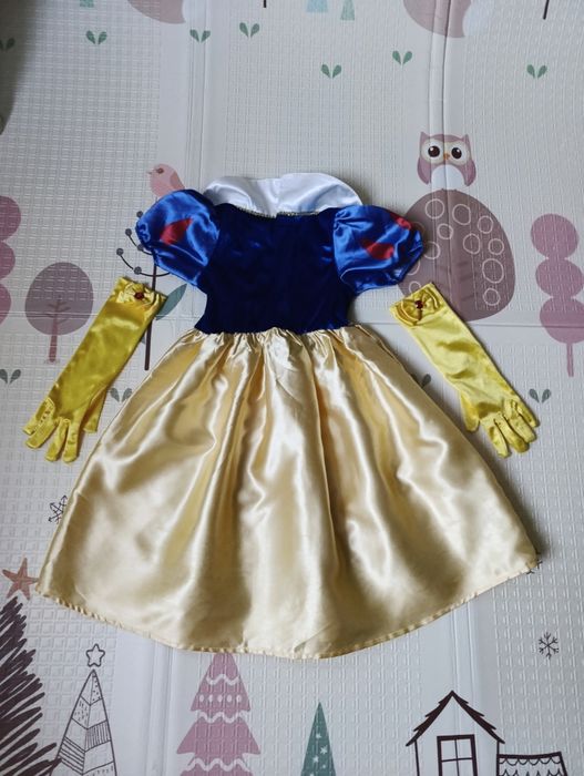 Дуже гарні карнавальні плаття. Відьми на Хеллоуін, принцеси Дісней 98