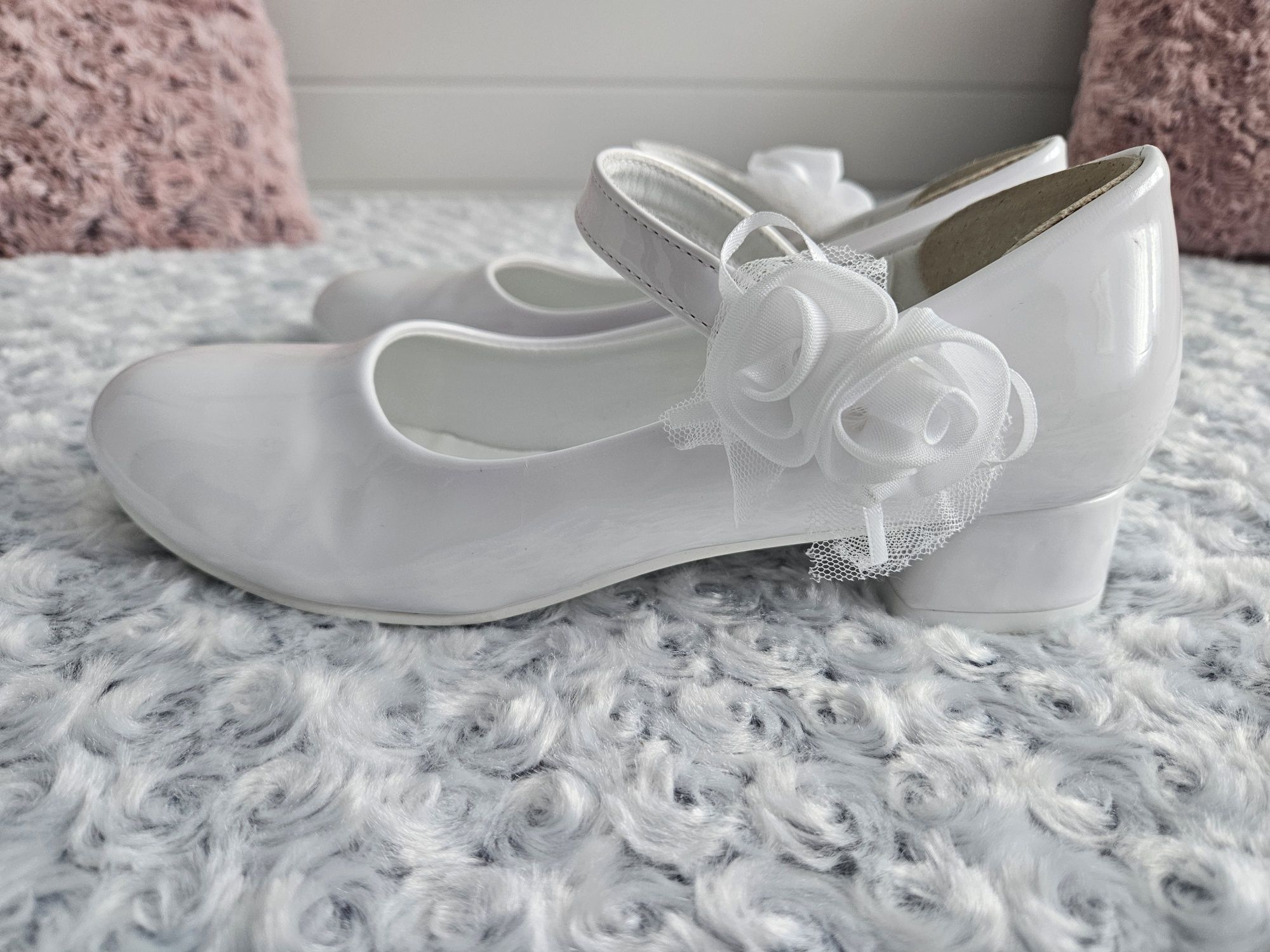 Buty komunijne, dla dziewczynki