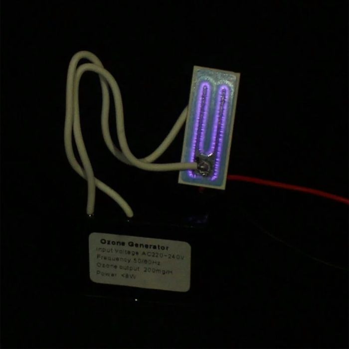 Озонатор OZON 200 очиститетель воздуха для авто 12 В
