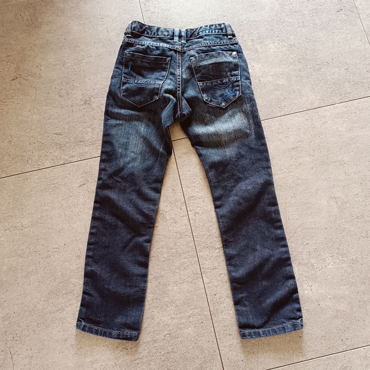 Spodnie jeansowe dla chłopca, rozmiar 140 cm