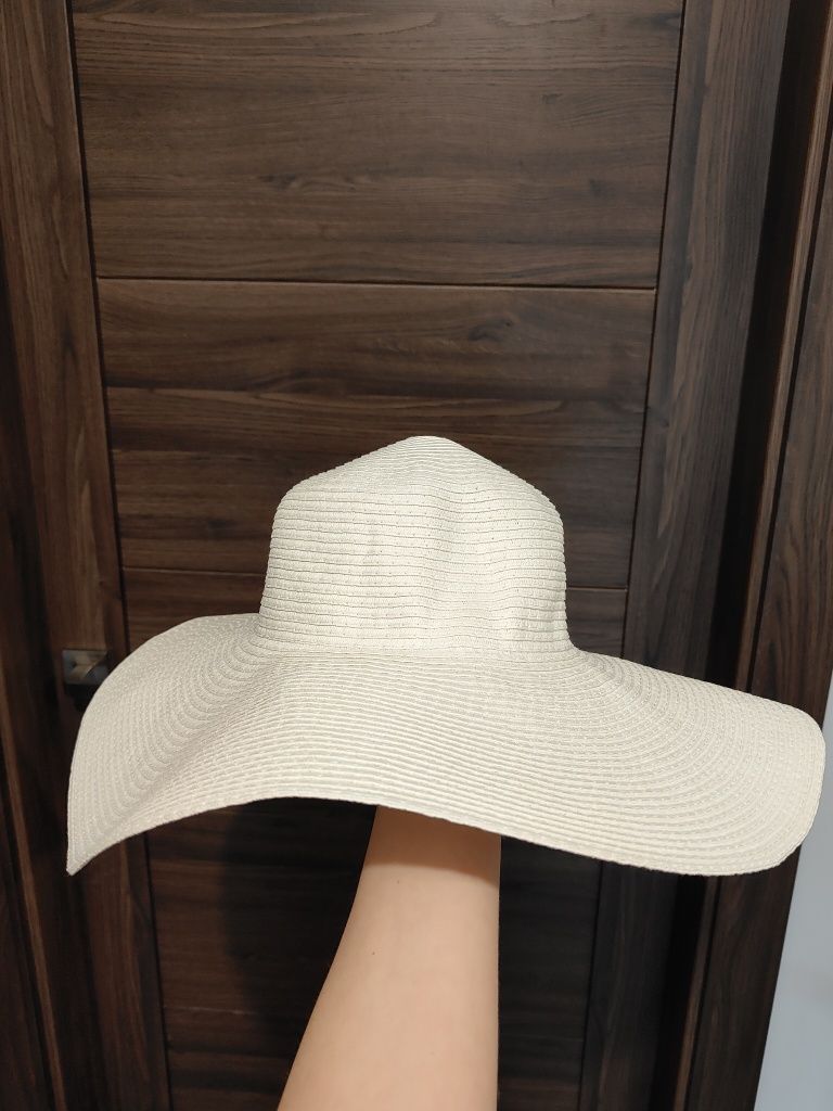 Dwa kapelusze na lato granatowy paski biały ecru