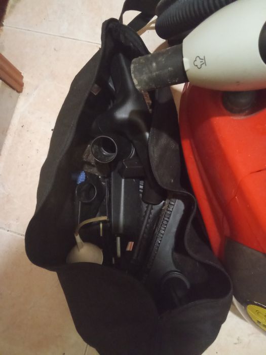 Aspirador Polti com Ferro de engomar