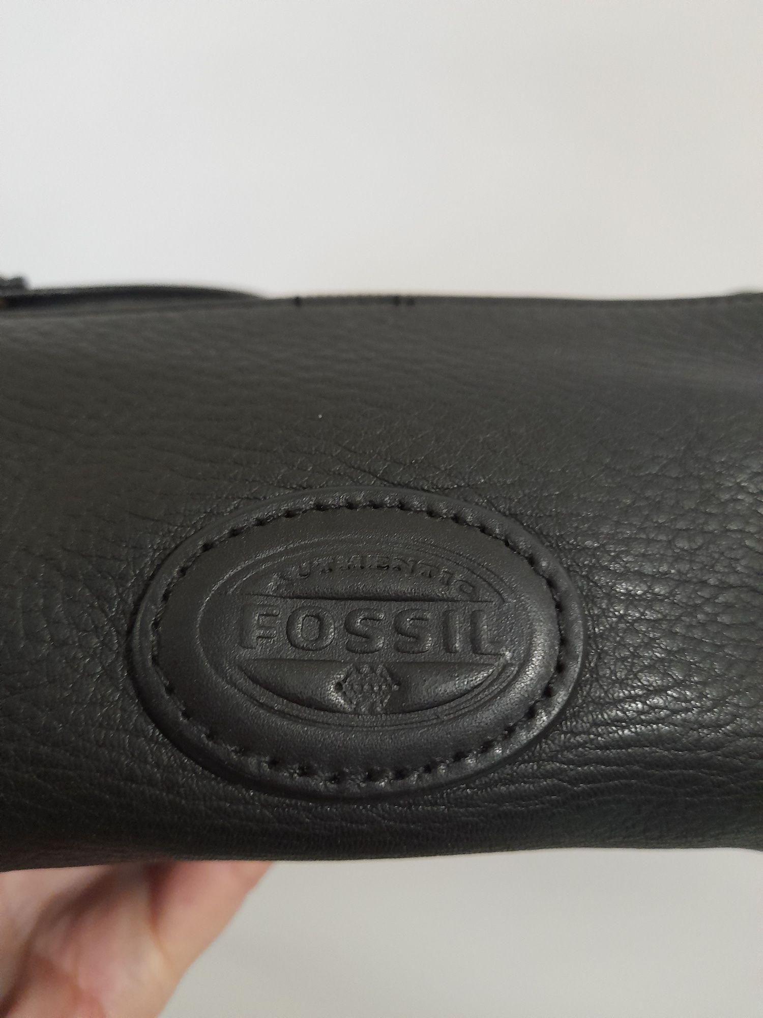 Шкіряна сумка в руку барсетка Fossil