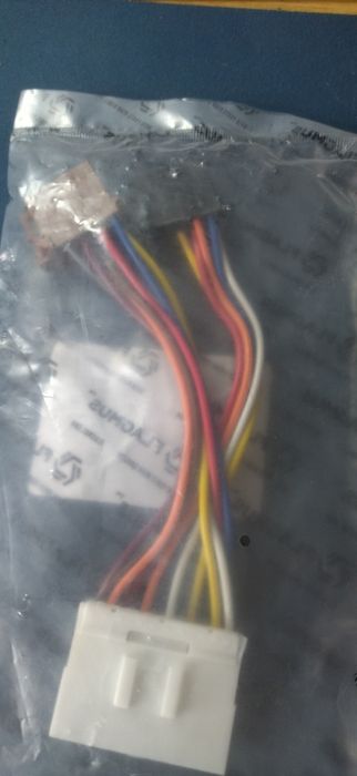 Продам комплект проводов подключения автомагнитолы Ланос.