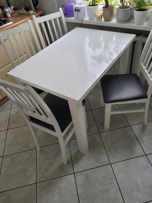 Stół + 4 krzesła do kuchni 100x69x77