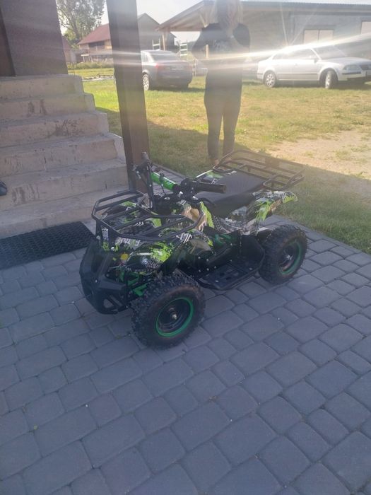 Sprzedam quada dziecięcego  50 cm stan bardzo dobry mało jeżdżony.