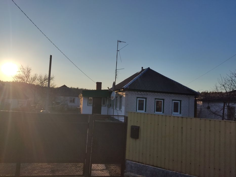 Продам два будинки на одній земельній ділянці в с.Руська Поляна