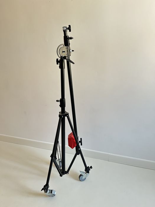 Statyw zuraw pare razu uzyty