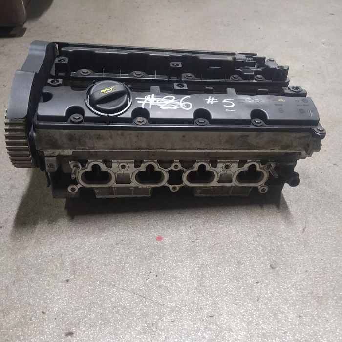 ГБЦ головка блока Peugeot 407 \ Citroen Xsara Picasso 1.8 БЕНЗИН.