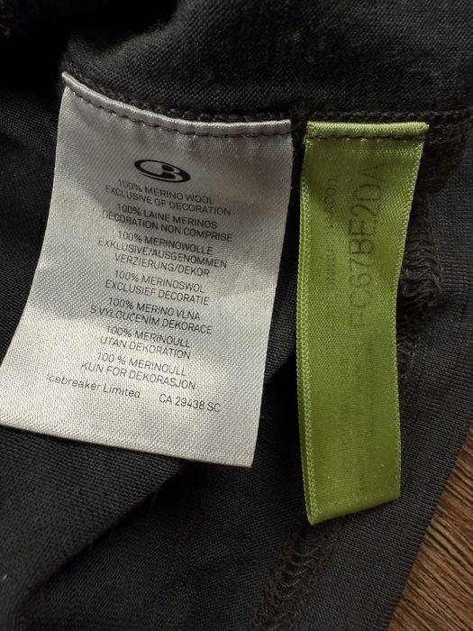 Icebreaker Bodyfit 200 Merino Wool термокофта чорна XL