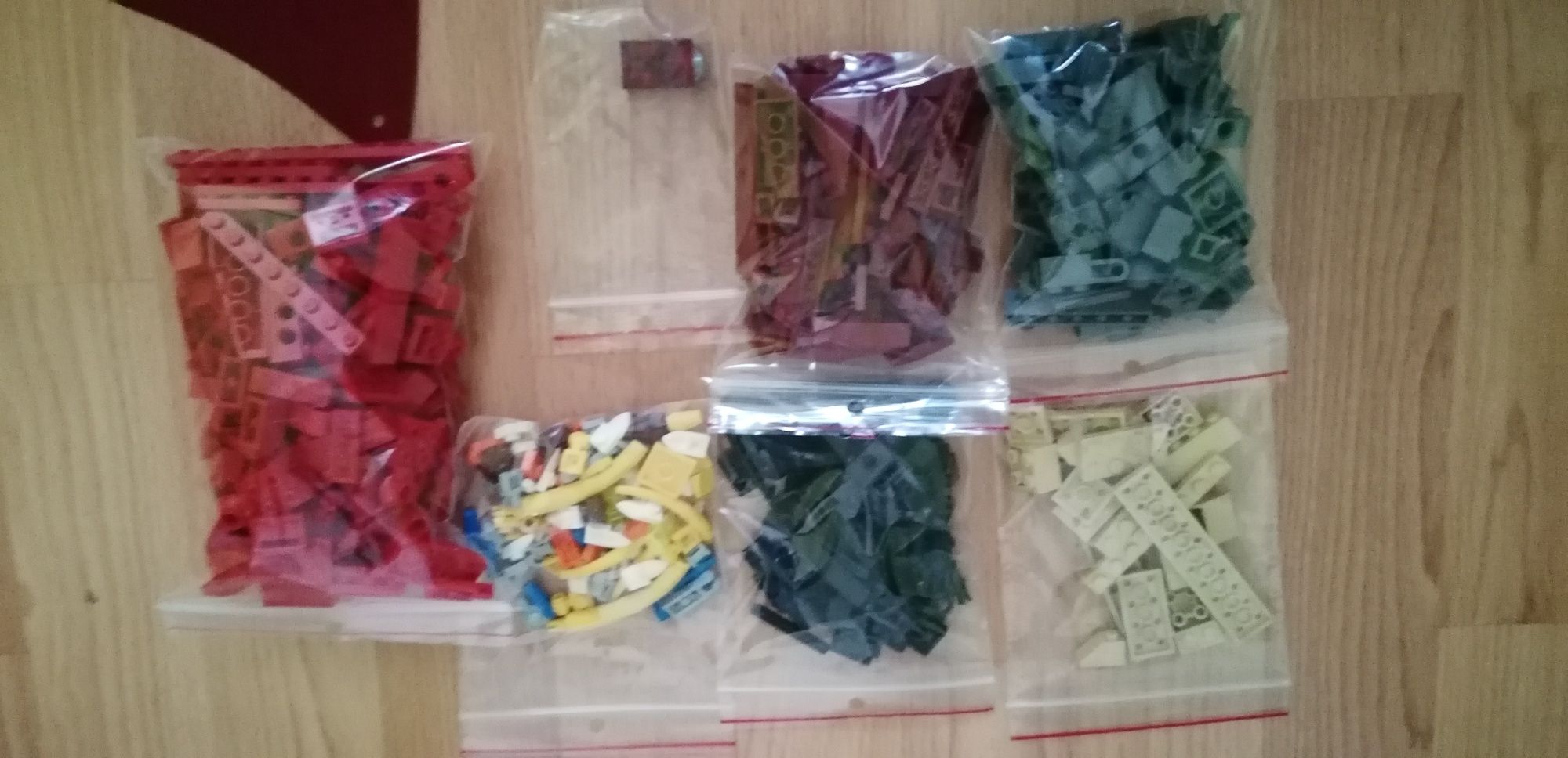 Lego 6751 Fiery Legend czerwony smok