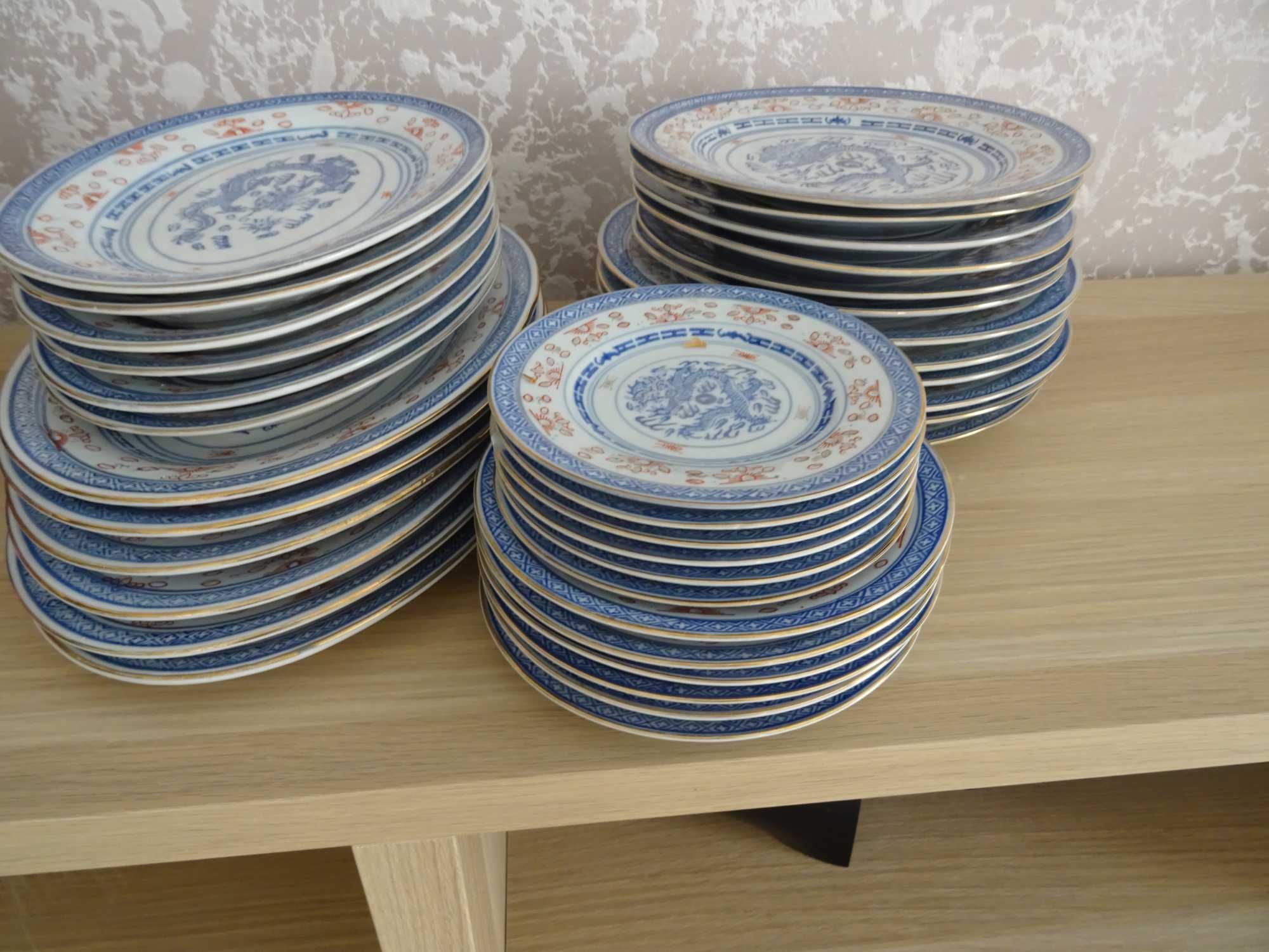 Conjunto de pratos