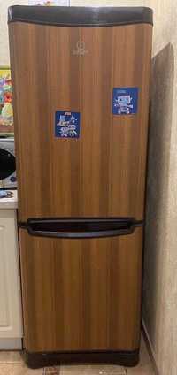 Холодильник двокамерний Indesit B16T