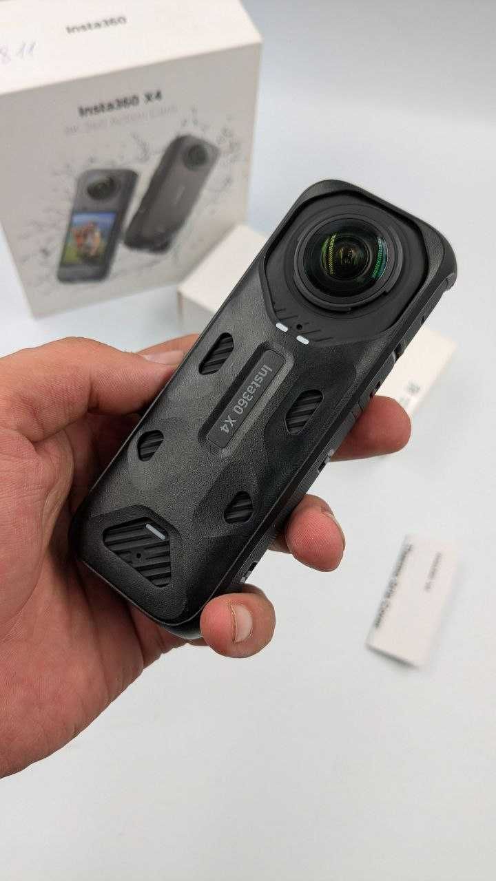 Екшн-камера Insta360 X4 (360° 8K)