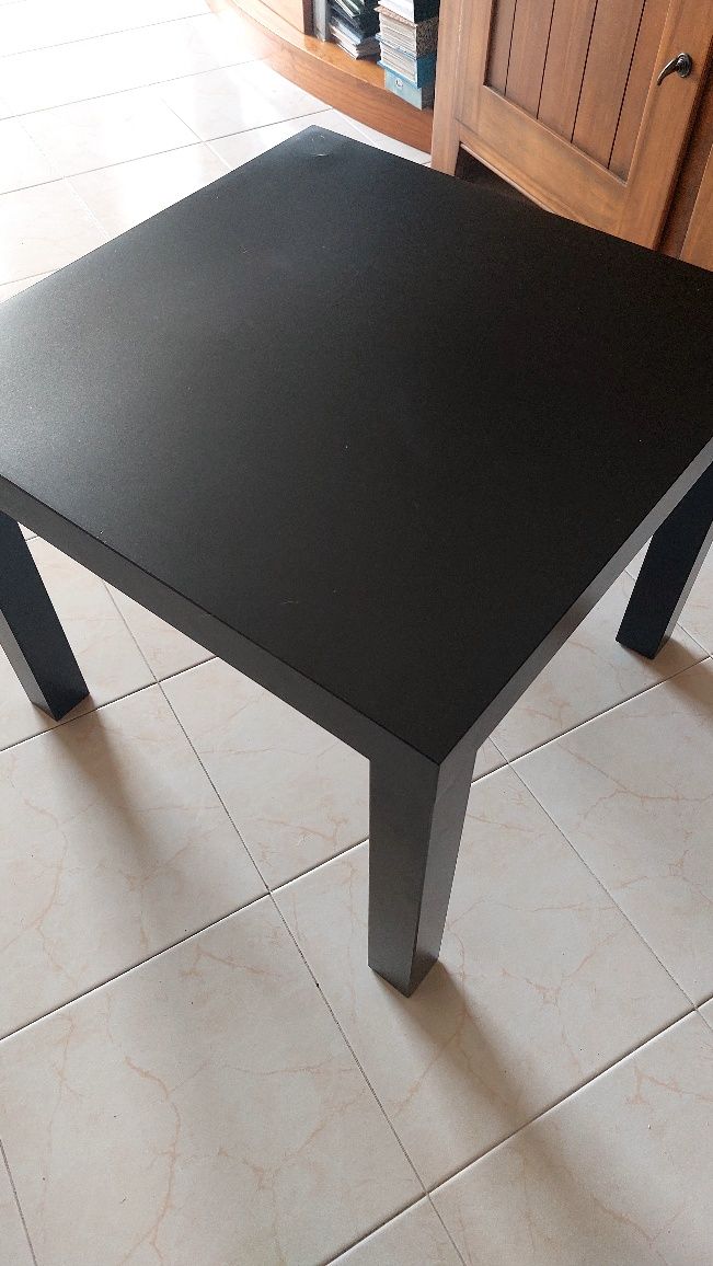 Mesa de centro em bom estado