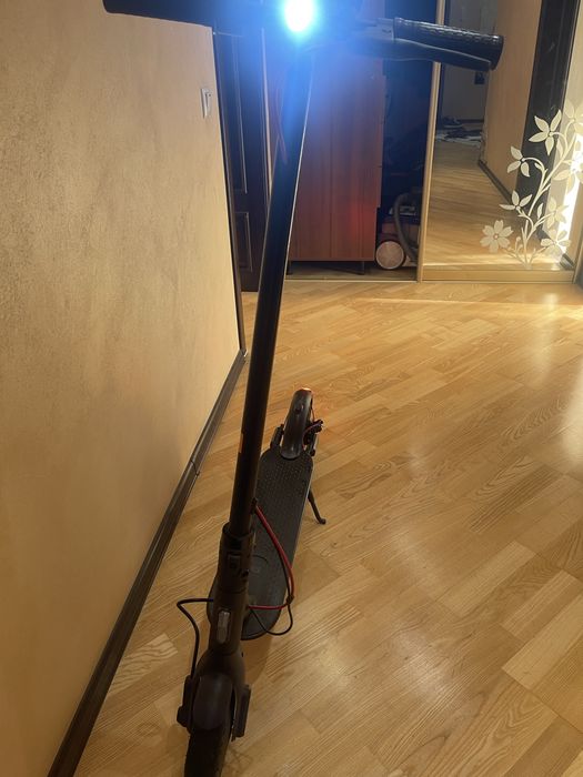 Самокат Mi Electric Scooter Pro 2