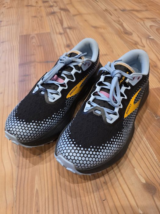 Бігові кросівки Brooks Caldera 6