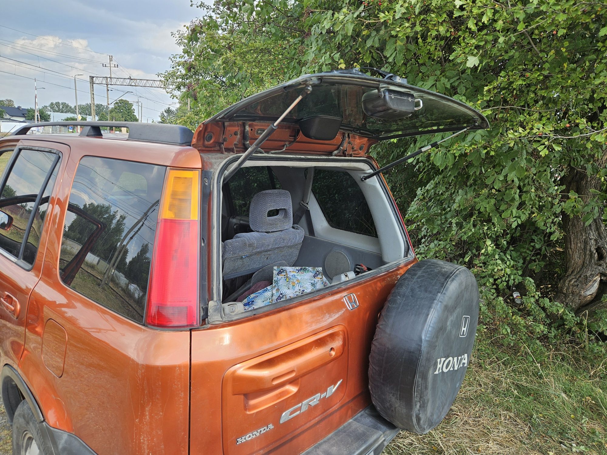 Honda CR-V 2000 рік 2.0 газ бензин 4×4 для військових