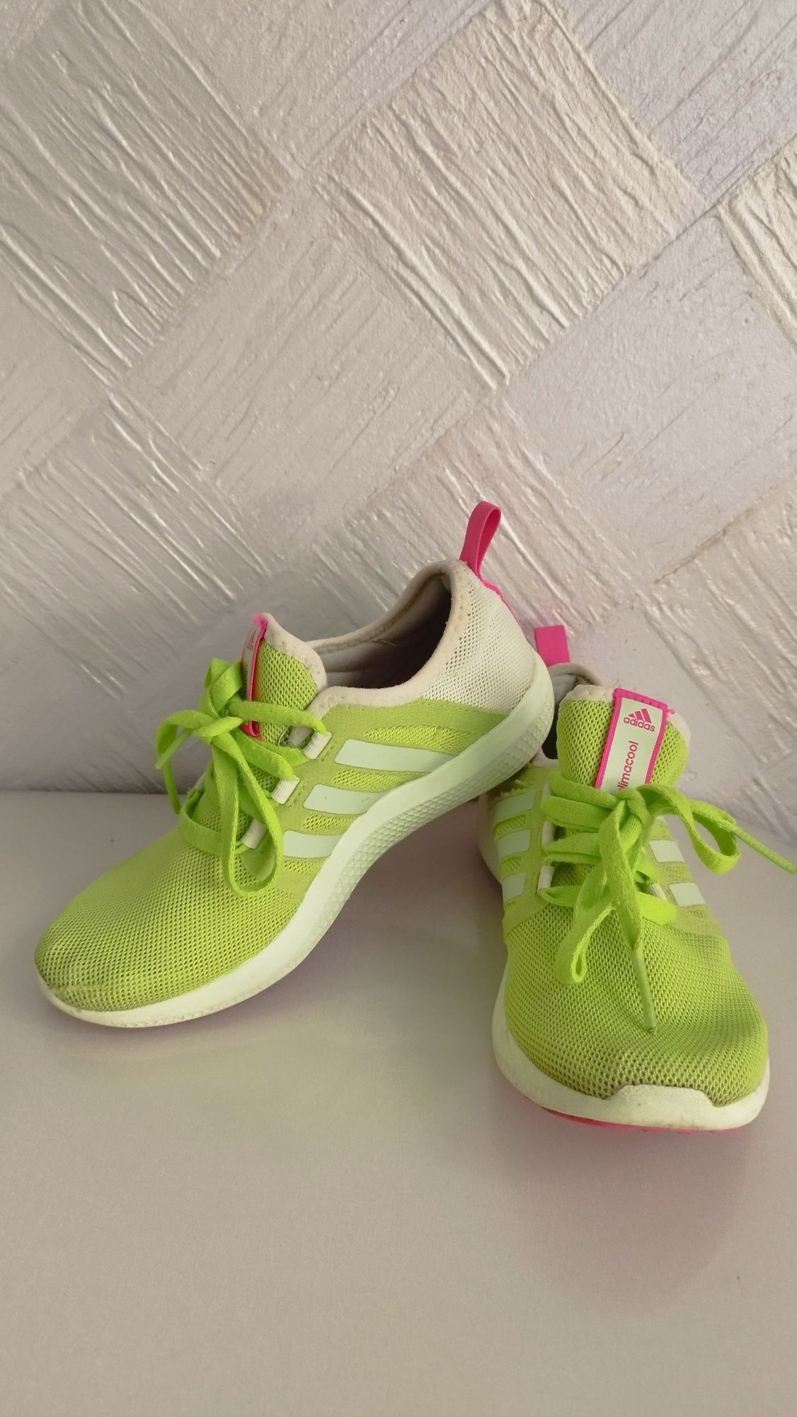Кросівки Adidas для дівчинки