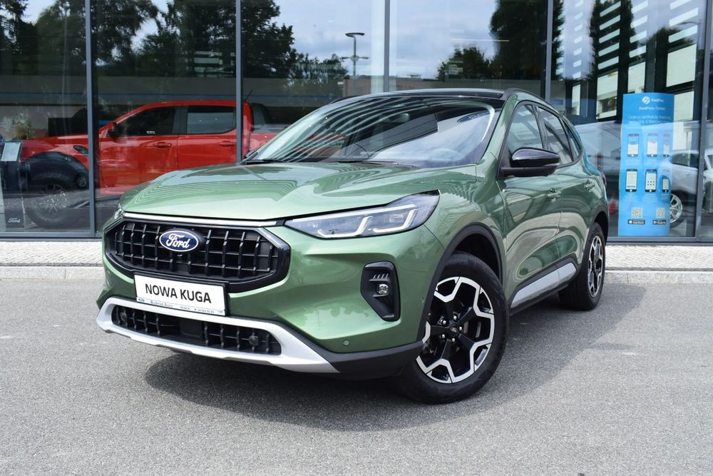 Ford Kuga kamery 360, adaptacyjne LED. Head up, BLIS