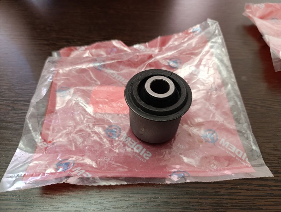 Сайлентблок Sidem Nissan NP300,Nissan 2шт. Navara 2шт.