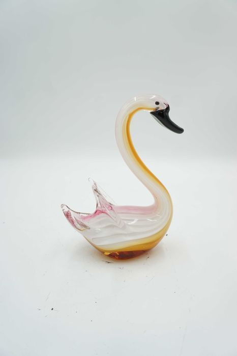 SZKŁO w stylu murano figura łabędz