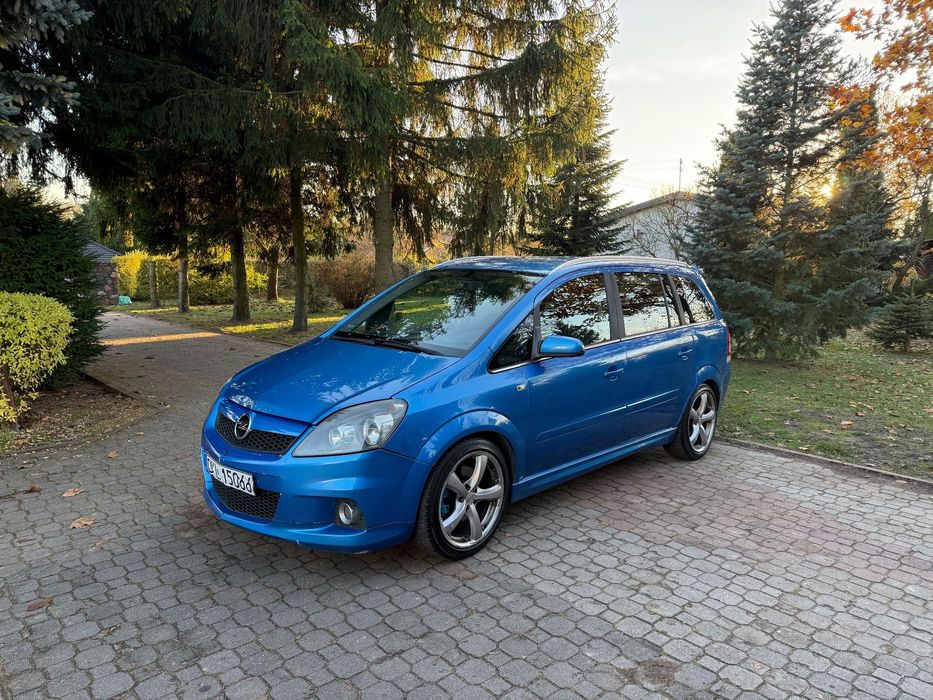 Opel Zafira Opel Zafira OPC – 2007 rok – 2.0 Turbo 240 KM – gaz (Stagg) – 7 osobow