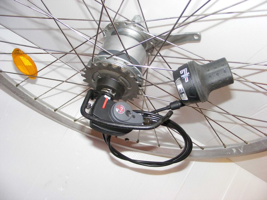 Koło 28 cali piasta SACHS / SRAM s 7 sterowanie kpl