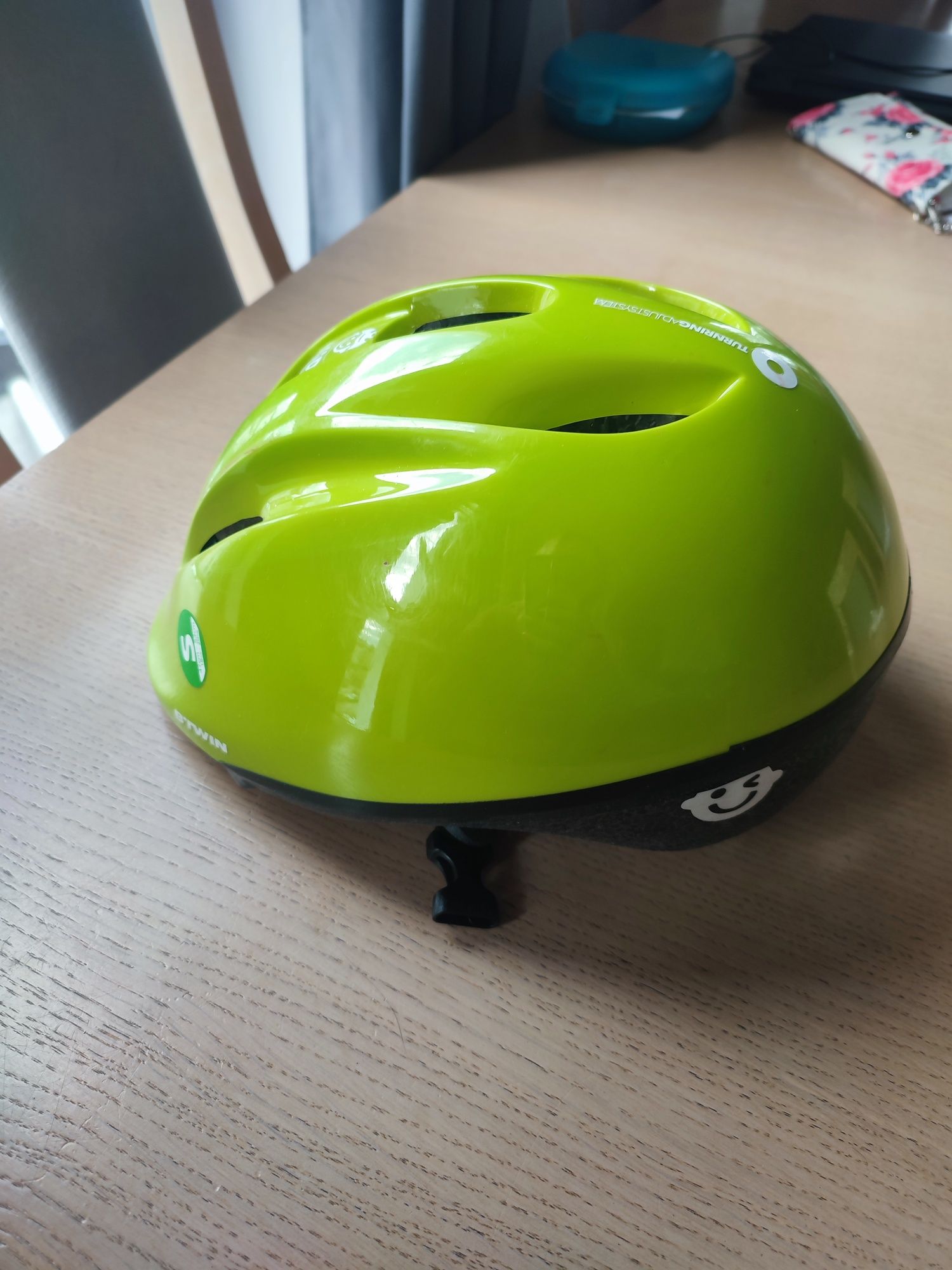 Kask s btwin stan idealny zielony